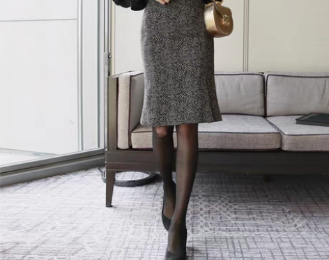 转卖灰色毛呢高腰中长款半身裙女秋冬气质百搭...