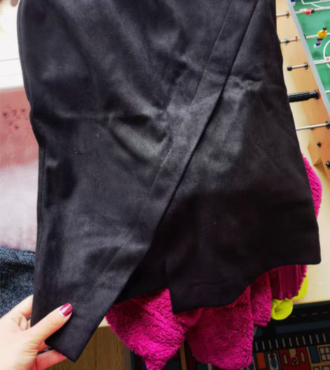 包邮黑色麂皮包臀铅笔裙,165码,腰围有松...