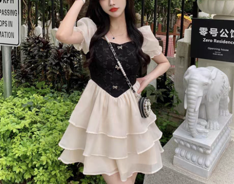 转卖公主风蛋糕裙女秋季2022新款泡泡袖收...