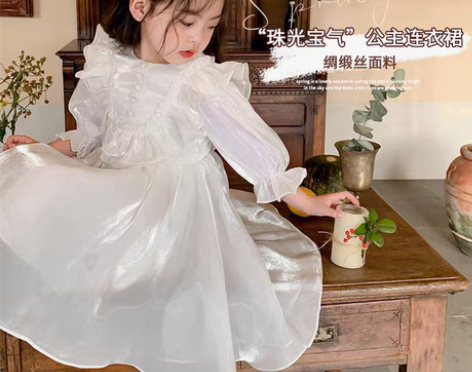 转卖女童白色公主风连衣裙泡泡袖高级感202...
