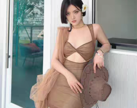 转卖OUTF欧美辣妹风纯欲镂空吊带连衣裙高...