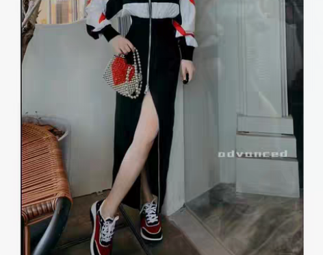 转卖嫚苓服饰抖音同款撞色防晒收腰运动风连衣...