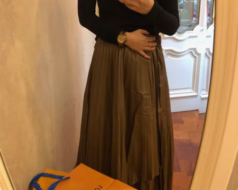 包邮韩国代购进口pu百褶裙低价转 质量嘎嘎...