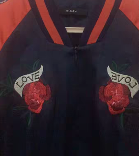 MO CO运动风连衣裙 正品 号码：165...