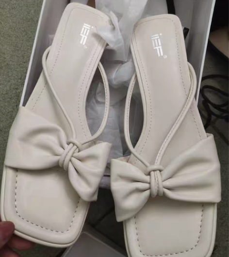 包邮清俩双39码标准码凉鞋 79元倆双  ...