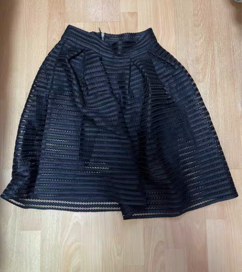 蓬蓬中裙 搬家出闲置，很新，168cm/6...