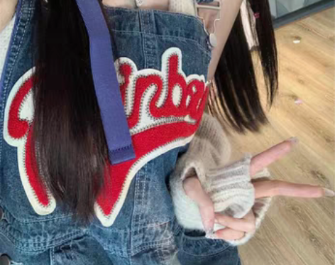 转卖潮牌刺绣牛仔裤女春季新款百搭直筒阔腿裤...