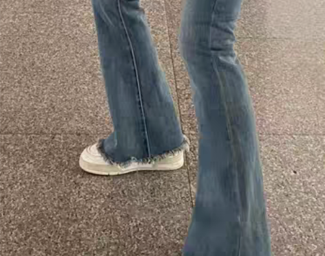 转卖喇叭裤胖妹妹显瘦弹力辣妹梨形身材长裤大...