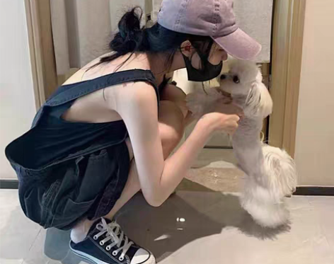 转卖2023年夏季新款小个子背带牛仔裤少女...