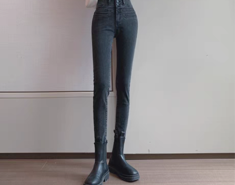 转卖NKAZ2021年新款排扣牛仔裤女夏天...