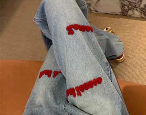 转卖美式高街复古刺绣牛仔裤女秋冬大码胖mm...