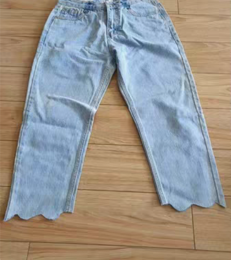 牛仔裤72腰围，七分裤，挺厚实的面料，浅色...