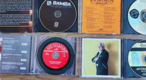 11月3日刚买的唱片 cd片本身无任何问题...