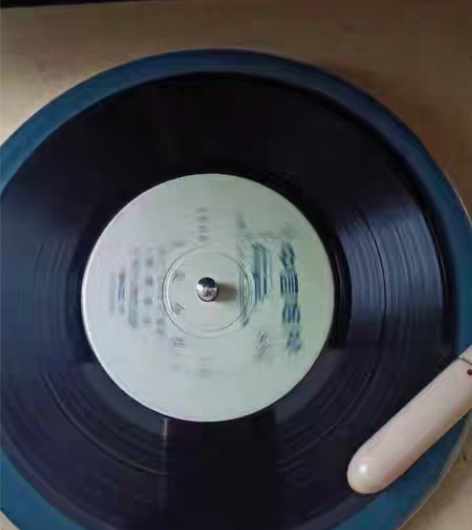 33转7寸小唱片3张,五朵金花等 1,早期...