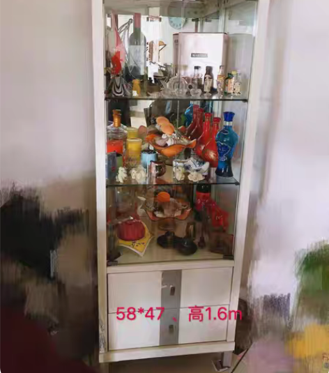 玻璃柜装饰柜，酒柜，八成新。自提！天河区太...