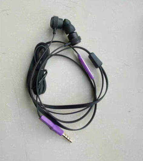 包邮游戏耳机全新骷髅线Razer雷蛇战锤狂...