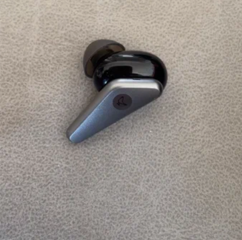 小鸟 track air+左边 感兴趣的话...