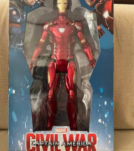 包邮基本全新的钢铁侠模型，在实体店买的，价...