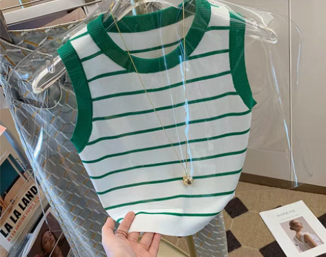 转卖条纹冰丝针织短款无袖背心女外穿2022...