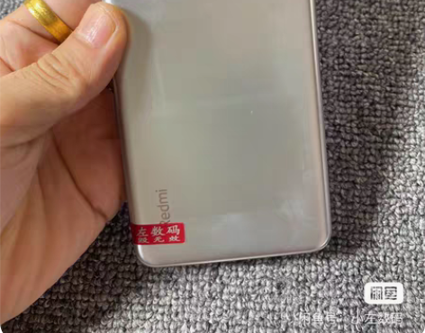 红米K50 12+256G 银色 每天都会...