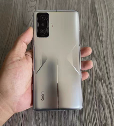 红米k50电竞版顶配12+256版本，游戏...
