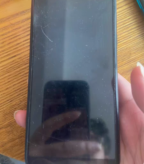 中兴手机，95新，只有膜上有点痕迹，换膜即...