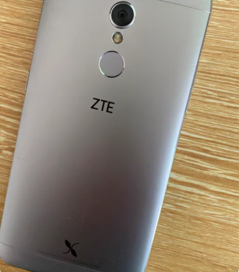 中兴3+32 安卓   手机没毛病 8成新...