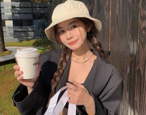转卖西本渔夫帽女夏季薄款百搭圆顶帽子遮脸防...