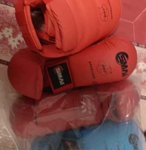 空手道组手拳套护脚背 感兴趣的话点“我想要...