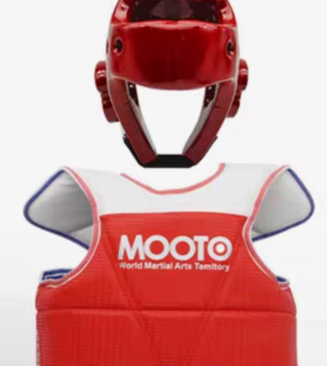 MOOTO品牌，跆拳道护具。 99新，基本...