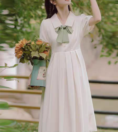 包邮去年夏天入手的，本人不是很喜欢。全新的...