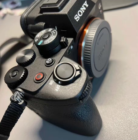 高价上门回收相机/单反/微单/镜头/摄像机...