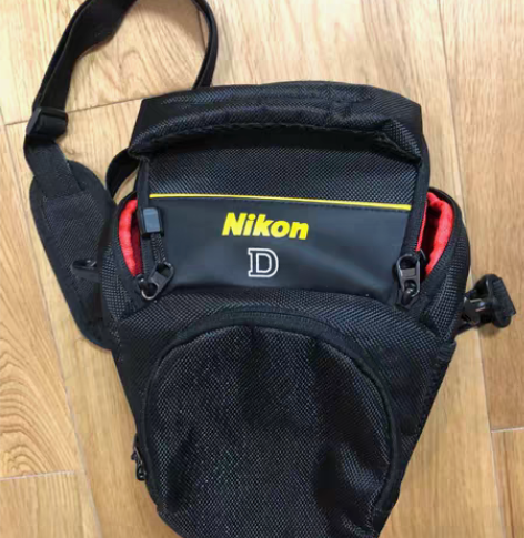 Nikon 相机包20不包邮 感兴趣的话点...