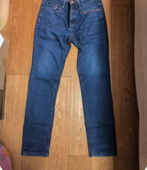 包邮太平鸟，男款牛仔裤，s码。9新 春款牛...