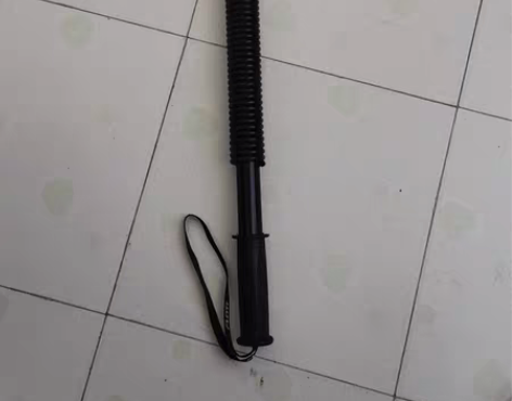 臂力器 需要的联系  就用过两次 感兴趣的...