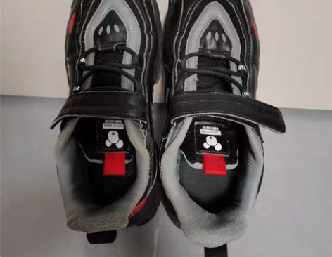 包邮米奇运动鞋，男大童，鞋码40，超级舒适...