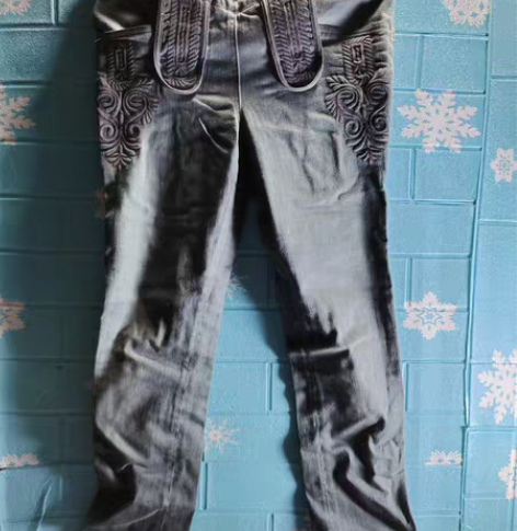 女士牛仔裤s码9新 感兴趣的话点“我想要”...