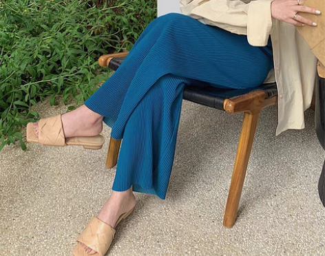 转卖【牙签裤】又垂又瘦 松紧腰不挑人 包容...