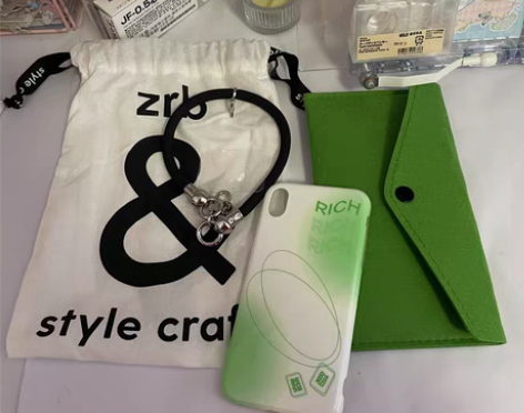 包邮zrb手机+挂绳 一起出 型号是苹果x...