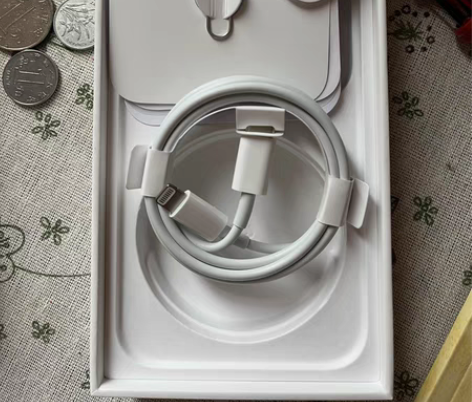 苹果原充充电器，全新，没使用过，喜欢可拍，...