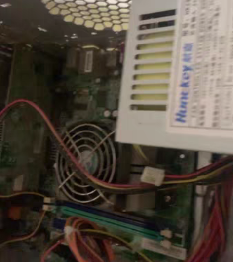 联想旧机箱 感兴趣的话点“我想要”和我私聊...