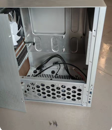 乔思伯C3机箱，不带侧透的全铝机箱，自用5...