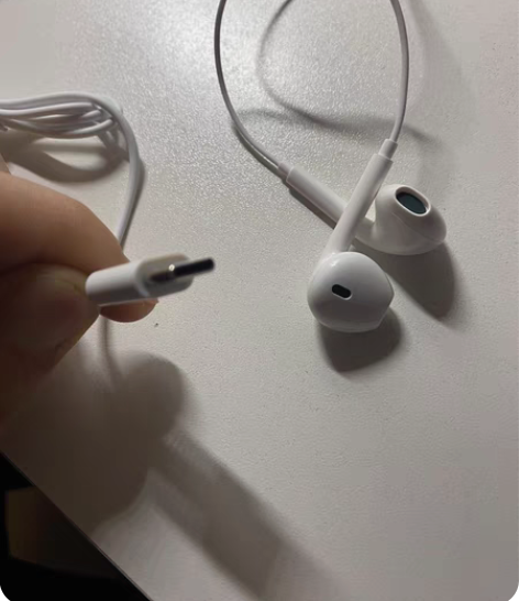 vivo s16耳机，一次没用过 感兴趣的...