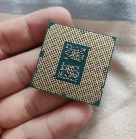 收一台手机,请私聊给链接或私信 荣耀 GT...