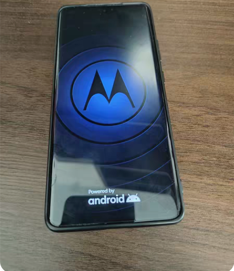 2.23 摩托罗拉edgeS30 12+5...