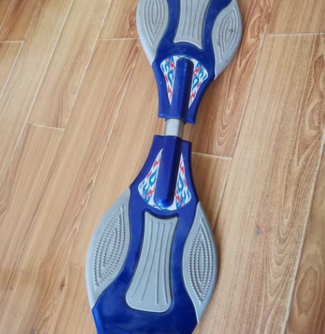 儿童滑板 当时买的最贵的一款…太重了、不支...