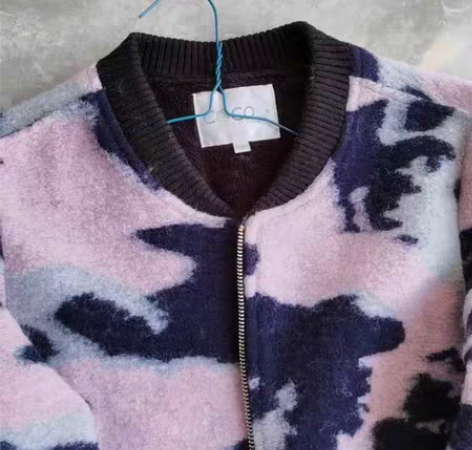 包邮coco冬季修身印花保暖大衣 面料：羊...