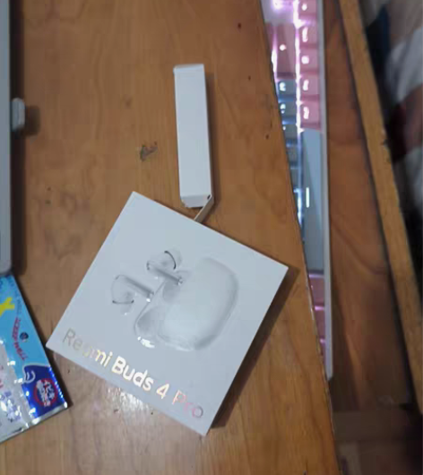月初买的，缺钱出了，真心要的联系我，买来用...