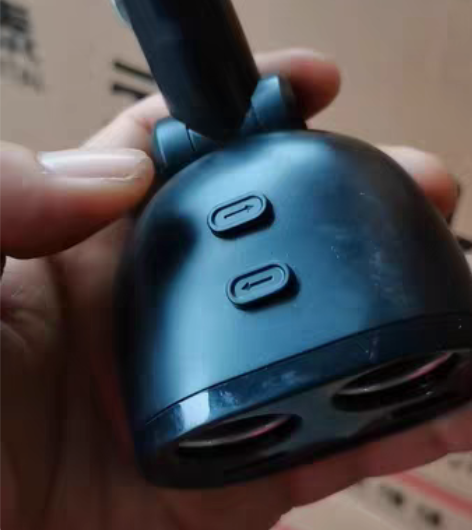 包邮车载充电器、买来就用几天、12V～24...