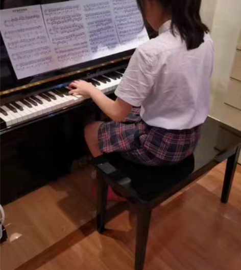 圣卡罗钢琴，给刚学琴的宝贝合适，不学了也不...